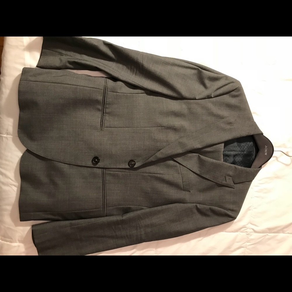 Modern Piqued Lapel Hugo Boss Slim Suit, 30 waist